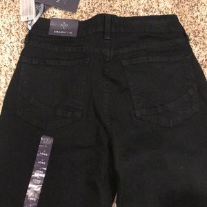 NWT NYDJ Black straight leg jeans, size 4L